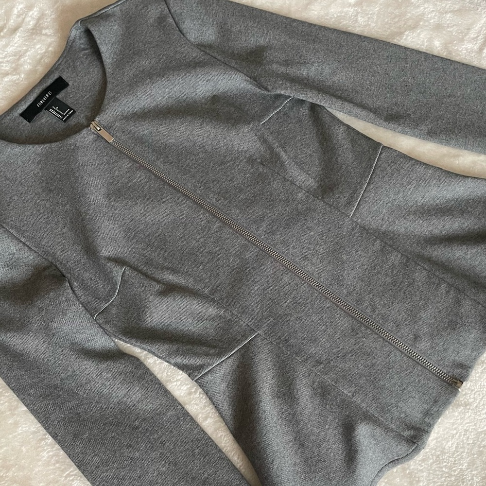 Sweater - Picture 3 of 3